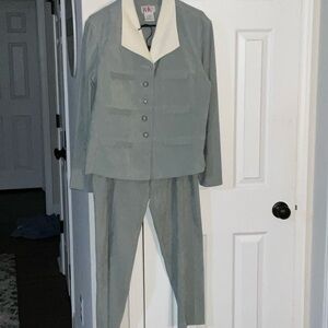 Vintage R&K Women's sage faux suede suit